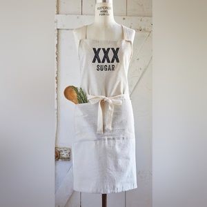 NWT! Heirloomed - Full Apron
